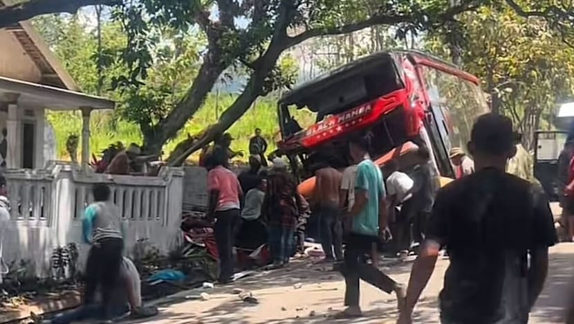 Eight killed near Indonesia’s Mount Bromo as tour bus carrying hospital workers and family members crashes Eight killed near Indonesia’s Mount Bromo as tour bus carrying hospital workers and family members crashes