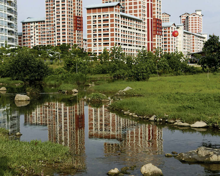 HDB resale prices fall 0.8% in March