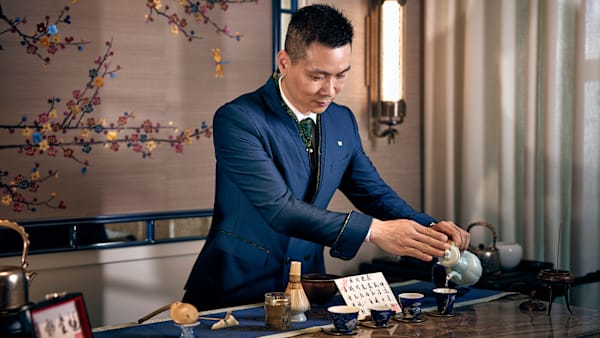channelnewsasia.com - Aaron De Silva - Can Chinese tea pairing rival wine? Jin Ting Wan's Jacky Zhao Gang thinks so