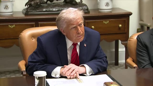 特朗普再出手斡旋泰柬边境交火 