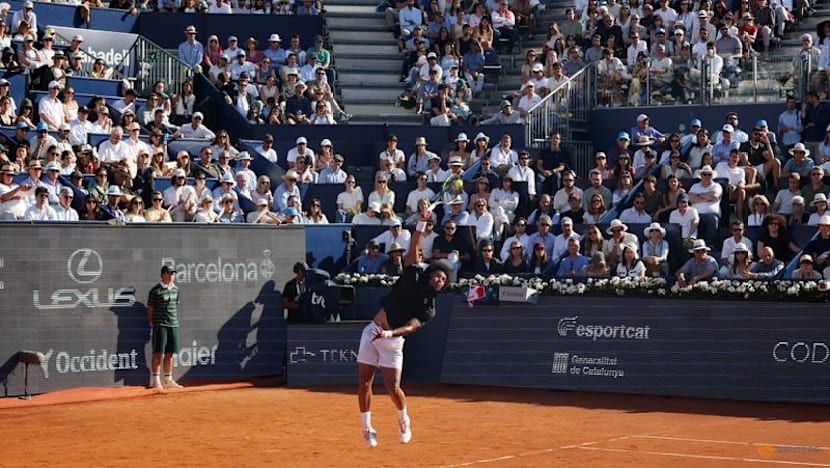 Fils powers past Rublev to win Barcelona Open