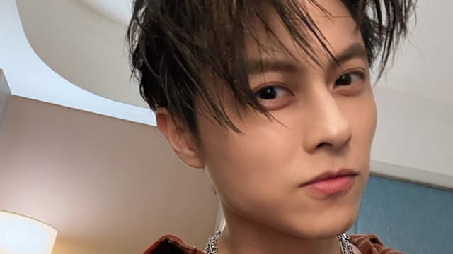 王子认花钱闪兵！手法同薛仕凌