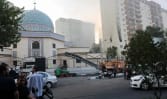 Israel melancarkan serangan terhadap Iran; Teheran menjanjikan 'respons keras dan tegas'