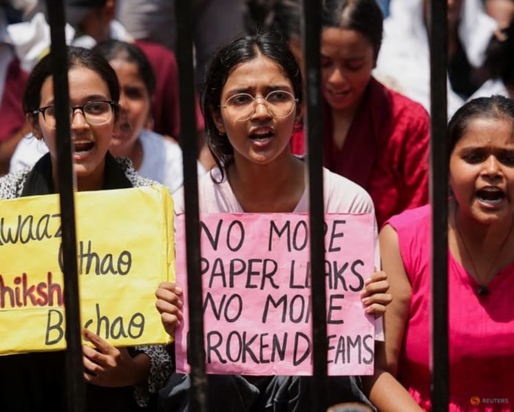 Preparing for disruption: Offline messaging apps join India’s protest toolkit