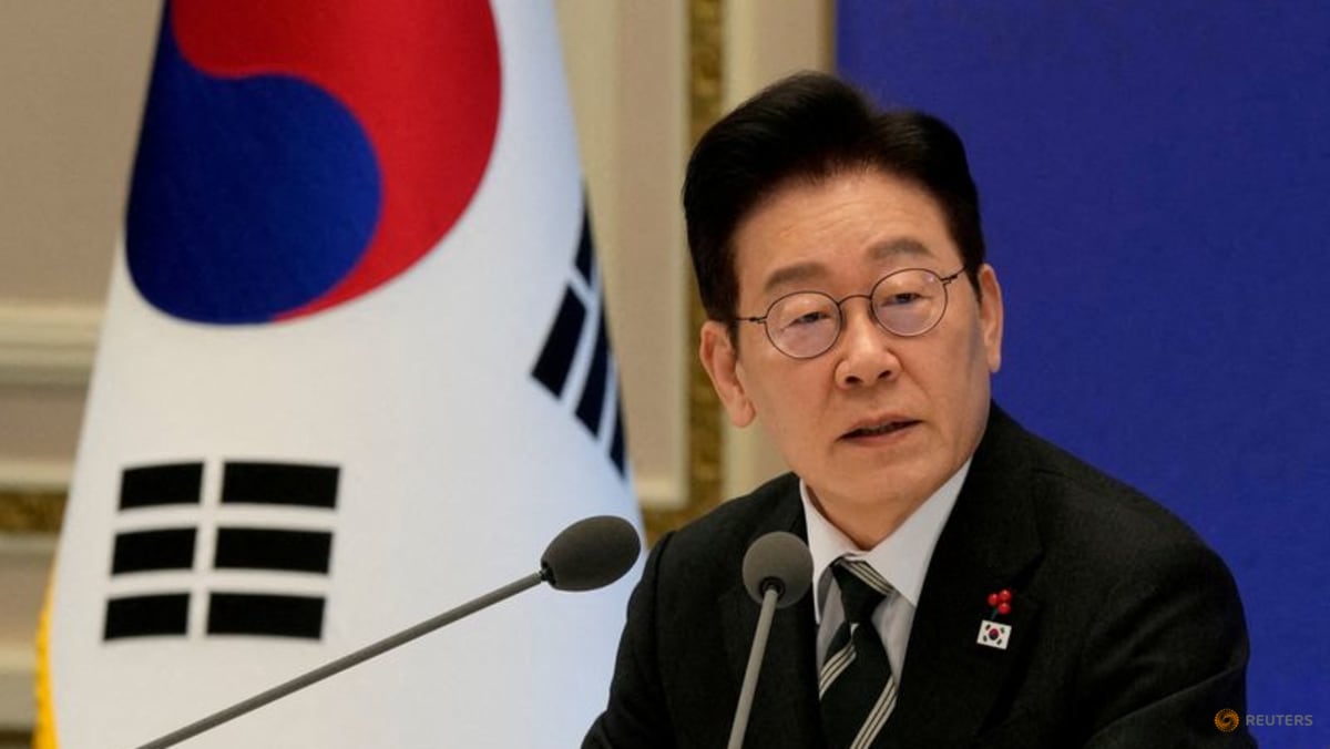 South Korea's Lee warns Iran war to keep oil price high, orders quick aid rollout