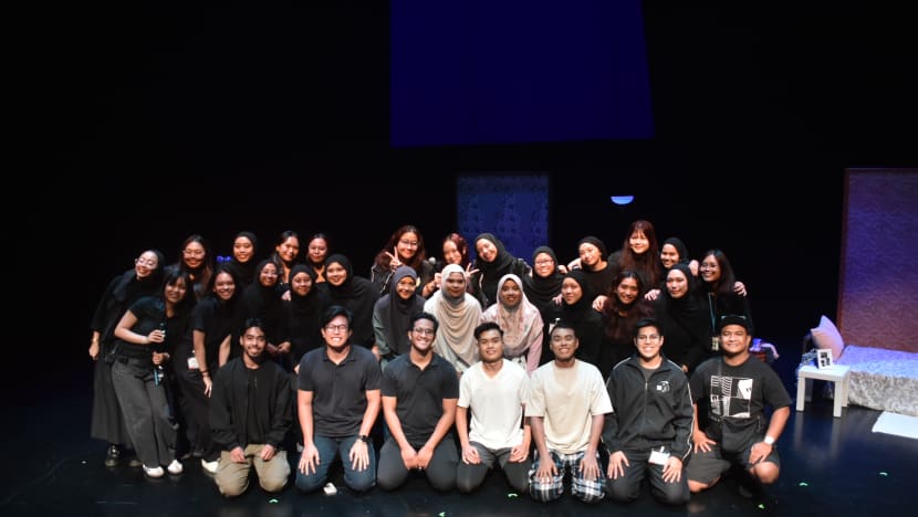 Pementasan siswa NUS 'Memori' selongkar liku ratapi pemergian insan tersayang; hampir semua tiket terjual 