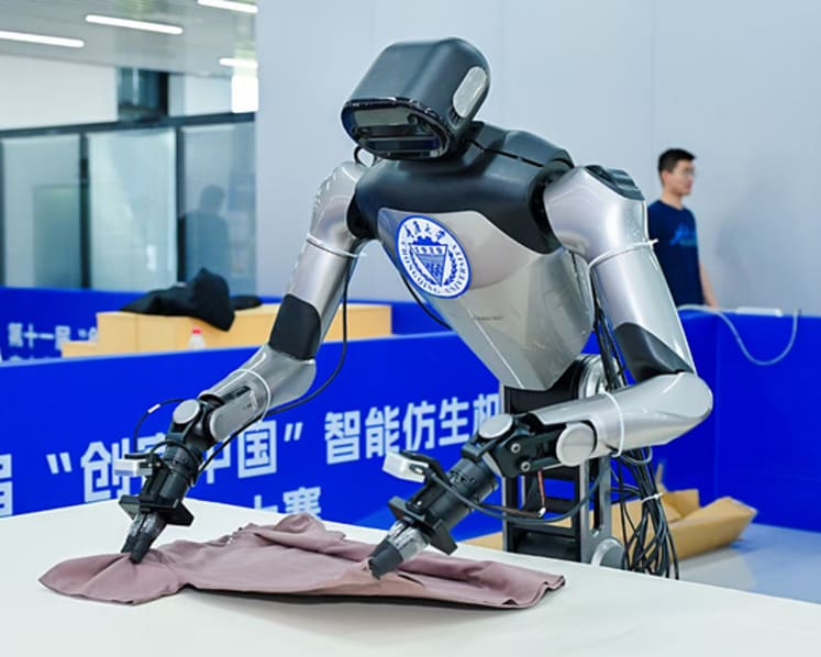 Xinhua Finance: Robotics Contest Highlights Chongqing District's Push Into Embodied AI