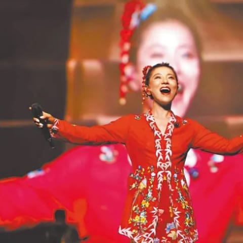 小娘惹挑战丁当马国开唱,首度演绎马来语情歌