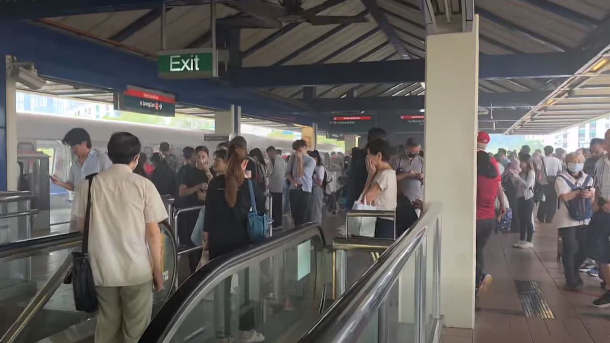 Commuters evacuated after smoke seen coming from train at Bukit Gombak station - CNA