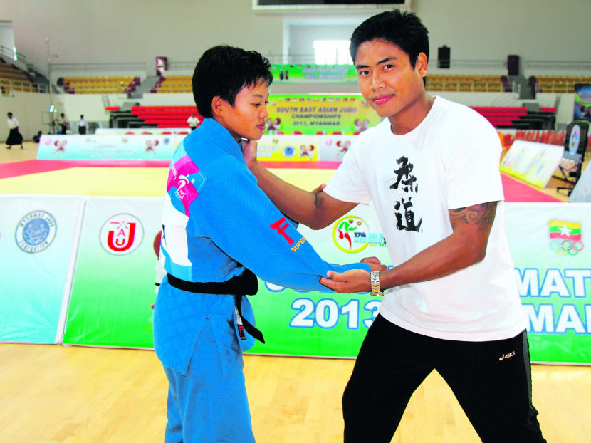 Myanmar wants football gold