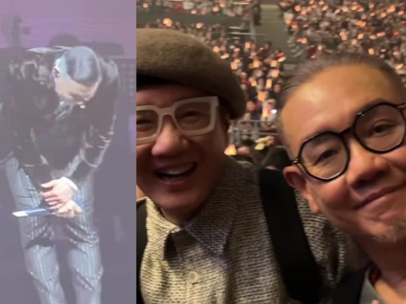 Jacky Cheung thanks Singaporean songwriter Lee Wei Song for writing 'A Thousand Reasons For Sorrow' at Beijing concert