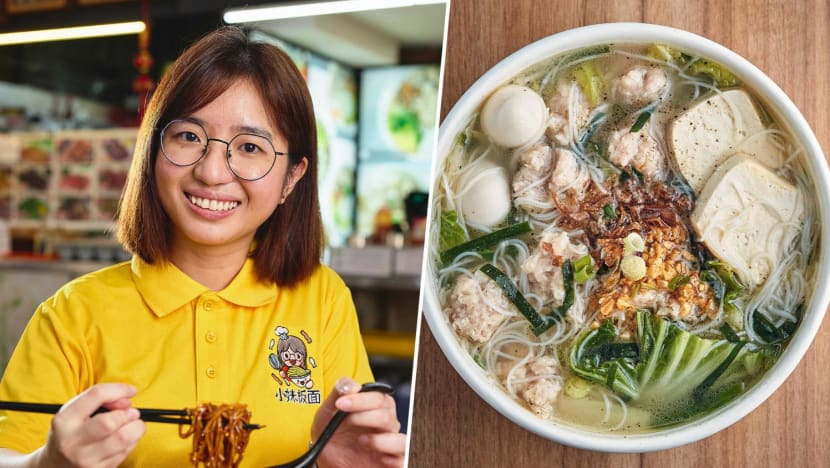 Ban Mian Hawker Praised By Netizens After Returning $445.50 Mistakenly Paid By “Elderly Customer” Ban Mian Hawker Praised By Netizens After Returning $445.50 Mistakenly Paid By “Elderly Customer”