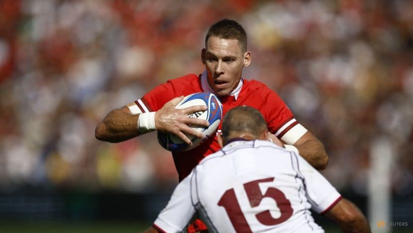 Trio return for Wales as Thomas picked at flyhalf for France test