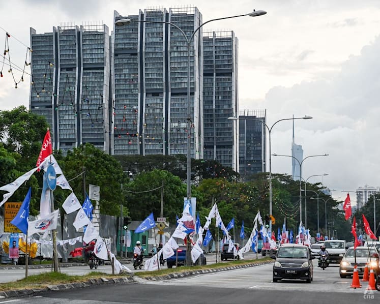 10-cornered fight: Voters in Batu spoilt for choice amid fierce Malaysia GE15 contest