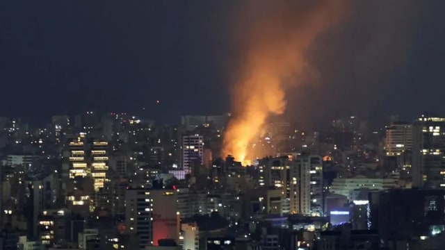 黎巴嫩指以色列空袭首都人口稠密地区 造成22人死亡