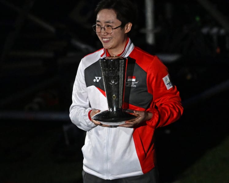 Feng Tianwei becomes first Singaporean to win outstanding athlete award at Commonwealth Games