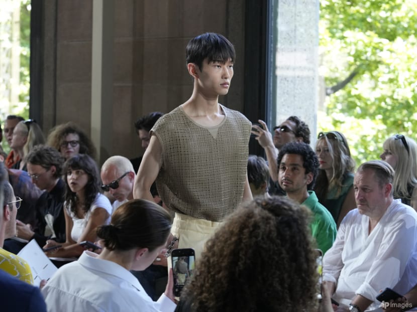 At Hermes, woven leather and quiet confidence set the tone for Paris menswear
