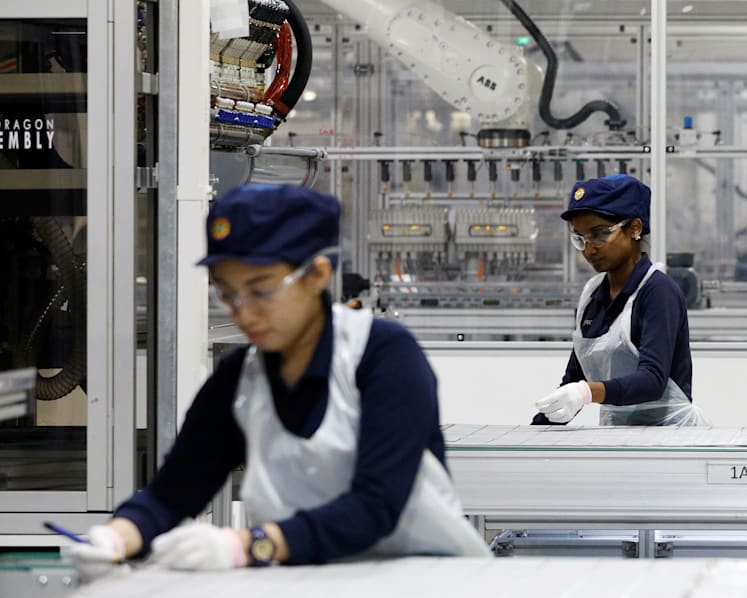 Singapore's factory activity plunges 22.3% in February from previous month amid Covid-19 outbreak