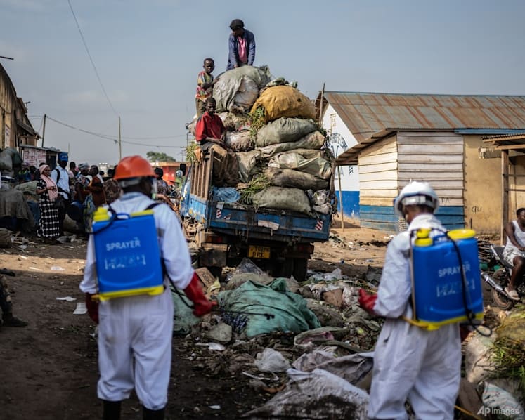 Ebola claims more lives, other African countries seen at risk