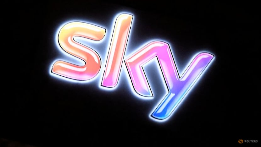Comcast to split cable business from media through NBCUniversal, Sky spinoff
