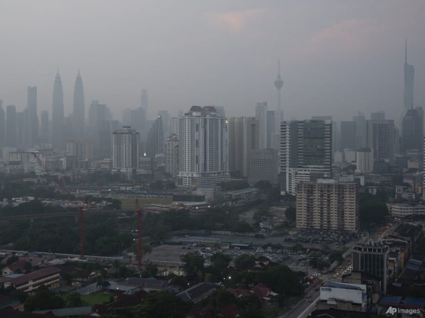 Malaysians urged to mask up, stay indoors amid hot and hazy weather