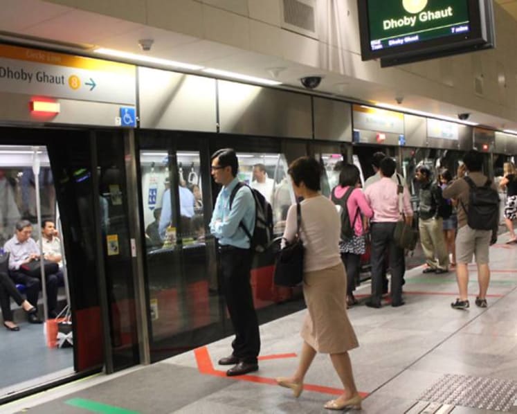 Morning commuters hit by train delay on Circle Line