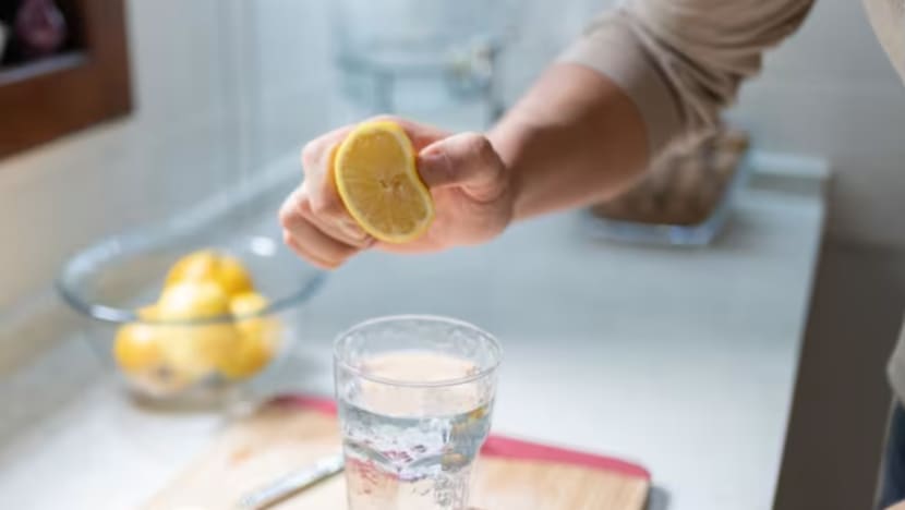 Trend minum lemon dan minyak zaitun: Tambah kecantikan atau risiko kesihatan?