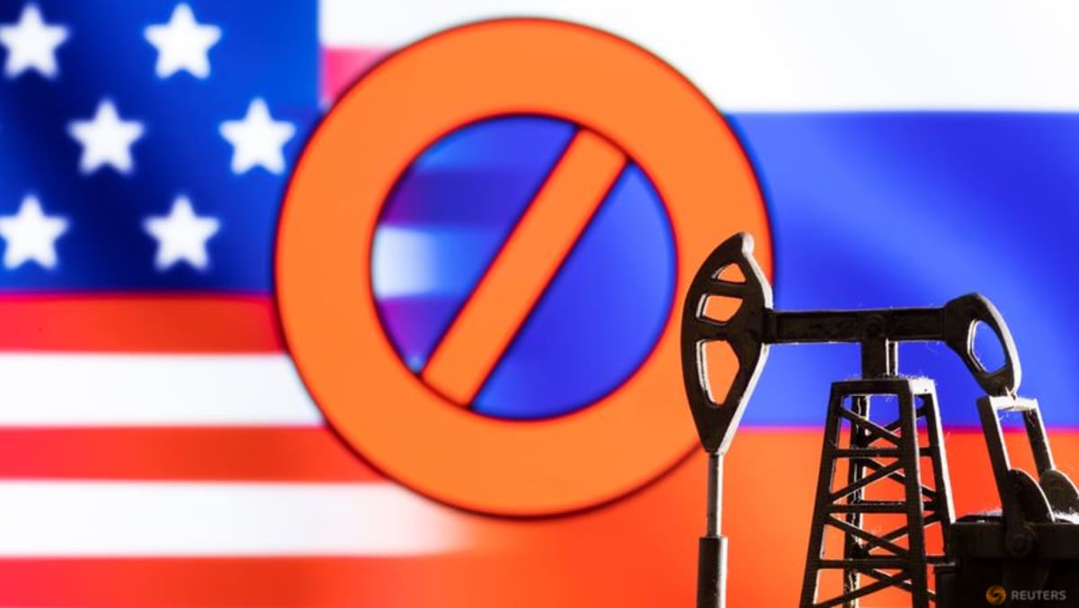 Russia faces higher costs on sea-borne oil exports due to new US sanctions