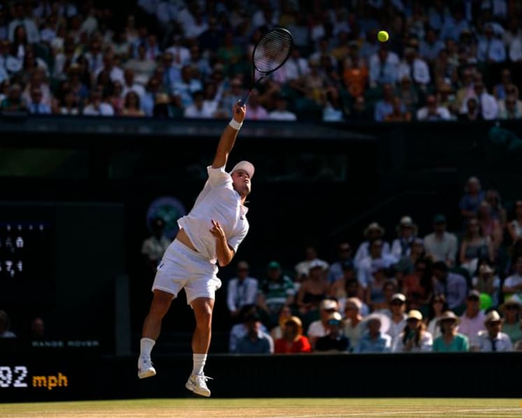 Fery fairytale rolls on as Briton powers into Wimbledon semis