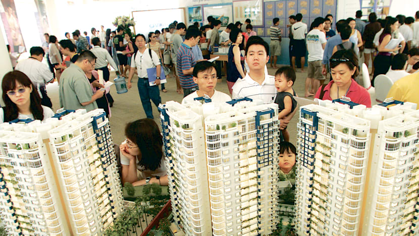 New private-home sales slump 42% in June