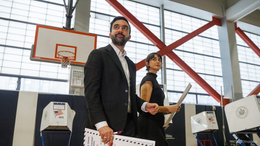 New York City mayoral hopeful Mamdani makes final push to clinch historic victory