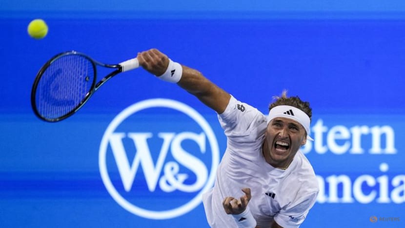 Defending champions Sabalenka, Sinner advance in rain-hit Cincinnati Open