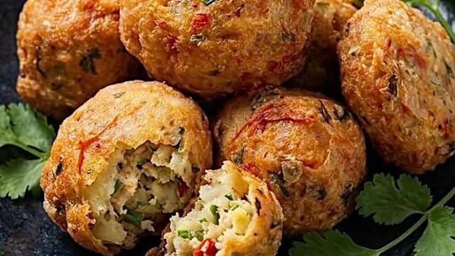 食谱：炸鸡肉饼（Ayam Bergedil）