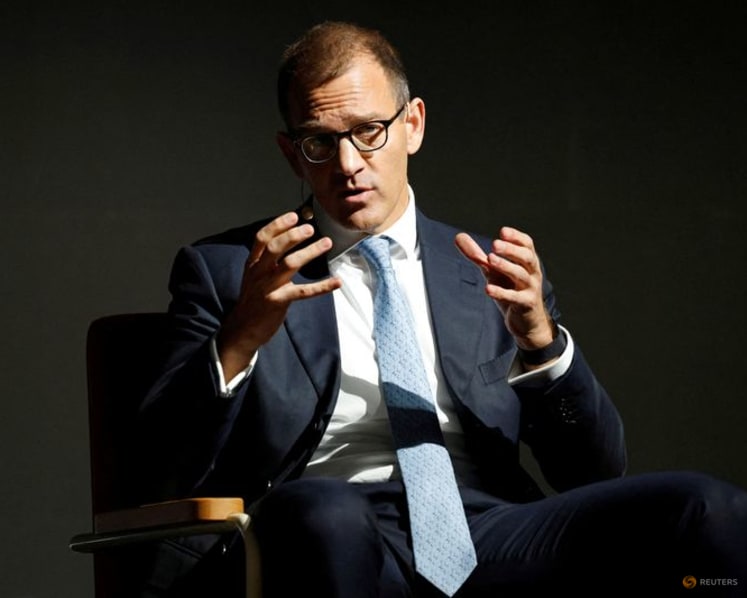 Czech billionaire Kretinsky becomes largest shareholder at West Ham
