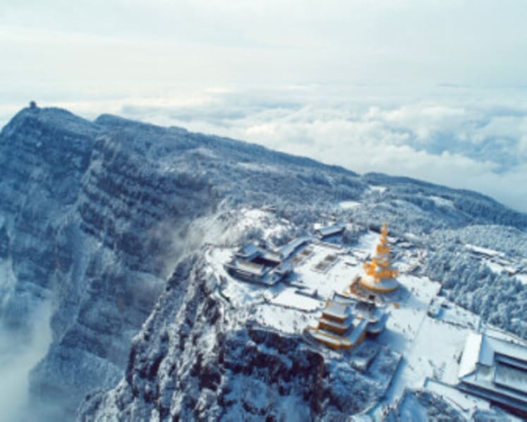 The 27th Mountain Emei Ice, Snow & Hot Spring Season Invites Global Visitors to "Enjoy Winter Fun"