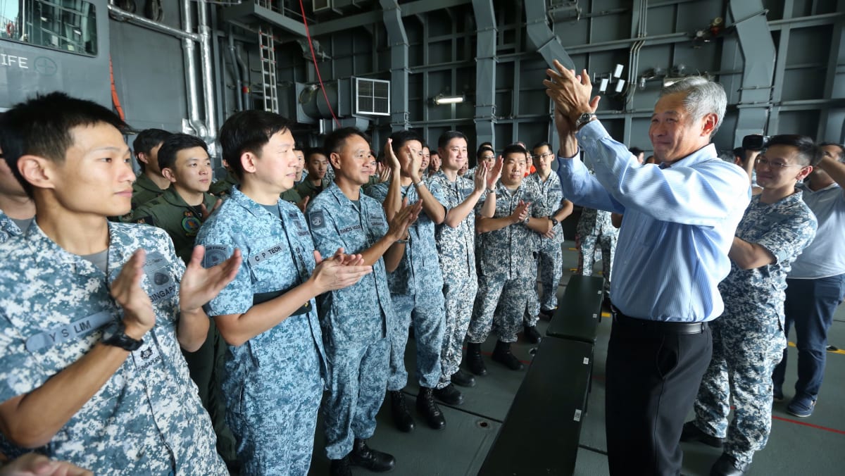MV Swift Rescue returns to Singapore after finding QZ8501 fuselage - TODAY