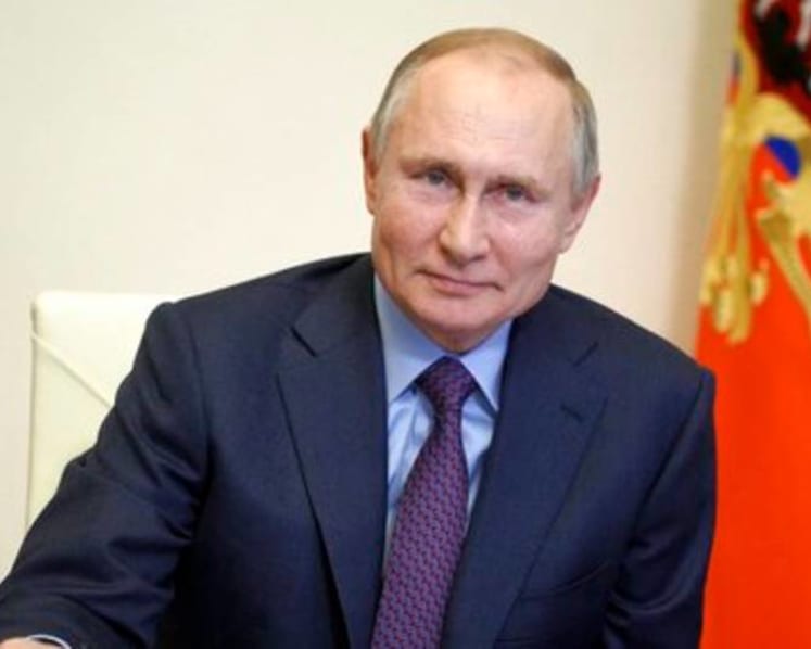 Putin's COVID-19 vaccination to be kept out of public eye