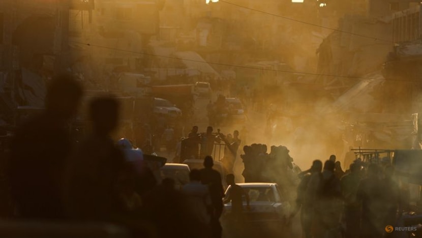 Gaza militants fire rockets into Israel, as tanks advance in north and south Gaza militants fire rockets into Israel, as tanks advance in north and south