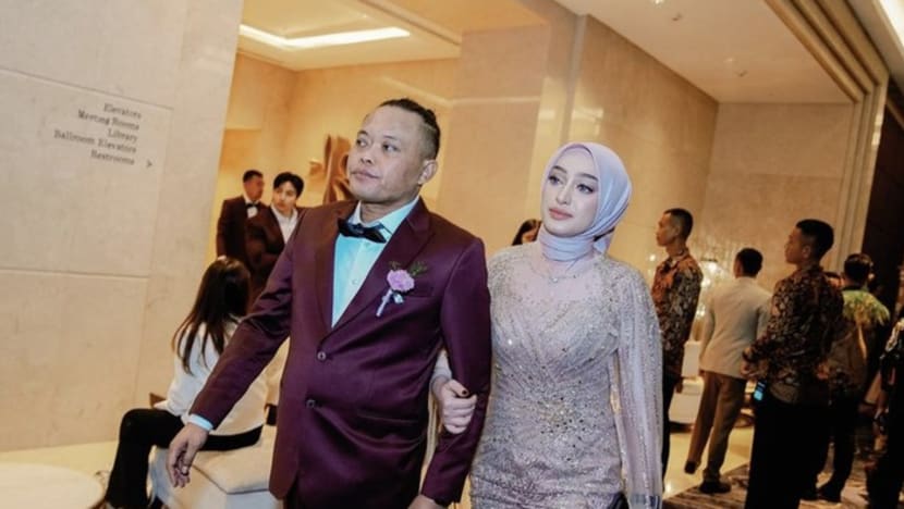 Hadir di pernikahan Rizky Febian dan Mahalini, kekasih baru Sule jadi sorotan