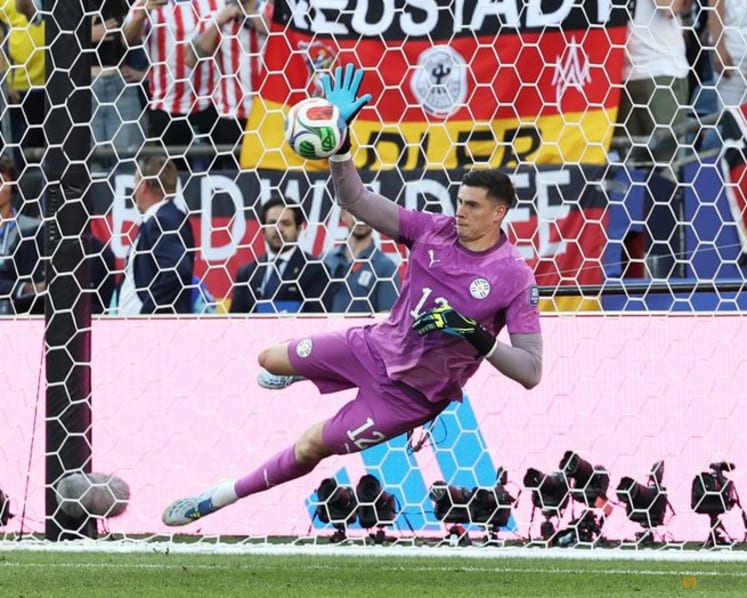 Paraguay's Gill eyes France tie and return of sold jersey