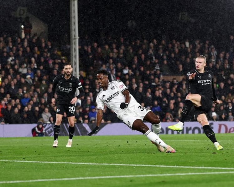 Haaland makes history as Man City hold off charging Fulham in wild 5-4 victory