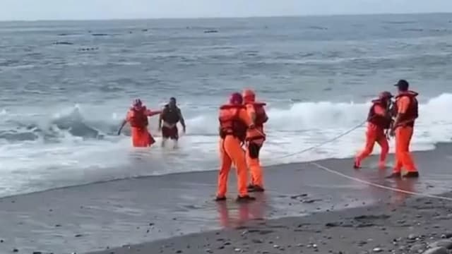 台东两冲浪者疑体力不支在海上漂 包括一狮城女子