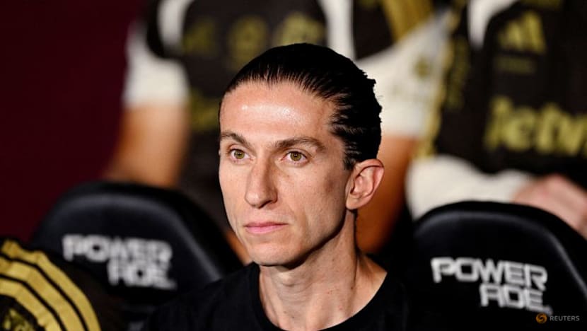 Flamengo sack coach Filipe Luis after 8-0 win in shock move