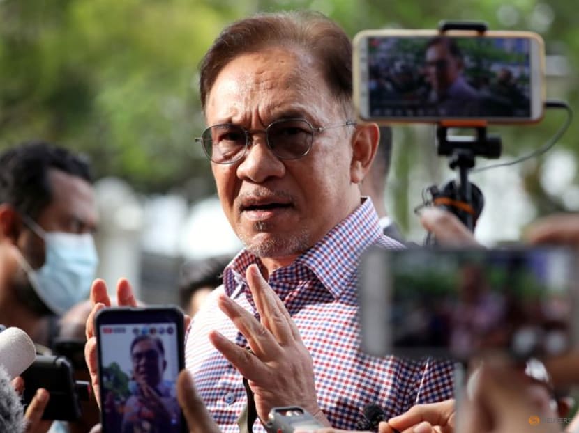Malaysian king wants &lsquo;new politics&rsquo; that bring peace and harmony: Anwar after royal audience on next PM