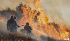 Hundreds evacuated as Greece wildfire rages on Crete