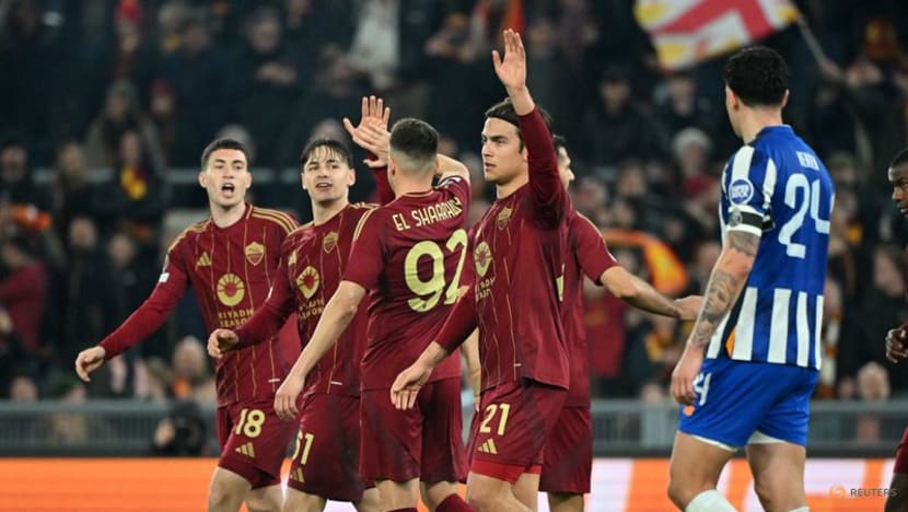 Fenerbahce, Ajax and Roma advance to Europa League last 16