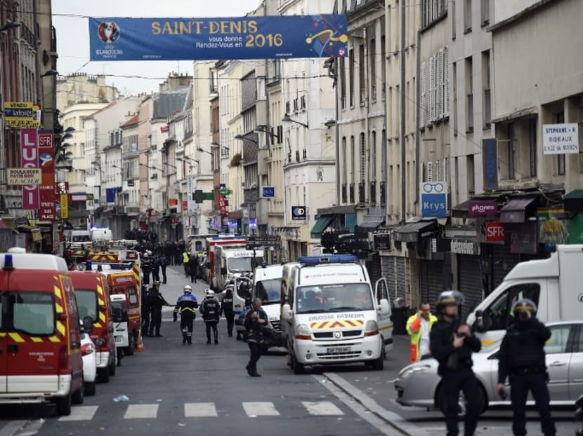 Two dead, seven arrested in Saint-Denis raid targeting Paris attack mastermind
