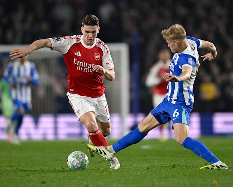 Arsenal seize control as Man City slip, Chelsea thrash Villa