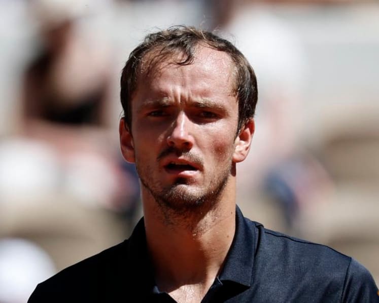 Medvedev rules out skipping French Open despite cruel deja vu