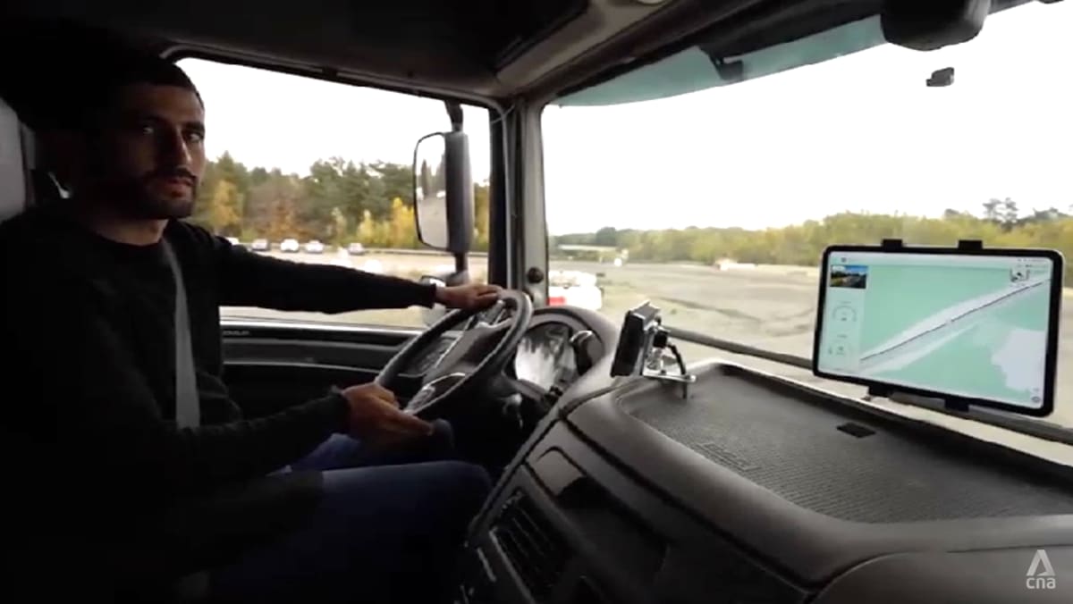 Charge as you drive: France trials motorway that powers EVs on the go